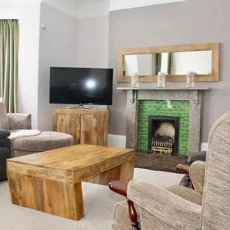 Tidesreach Filey, Sleeps 13, Close To *