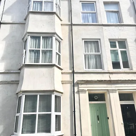 Tidesreach Filey, Sleeps 13, Close To *