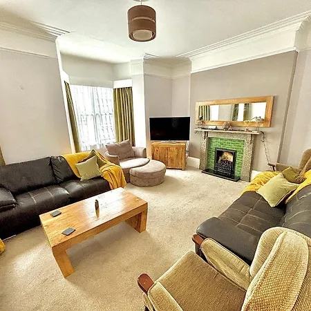 Tidesreach Filey, Sleeps 13, Close To *