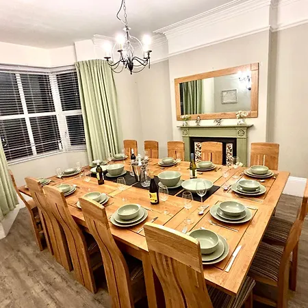 Tidesreach Filey, Sleeps 13, Close To Дом отдыха