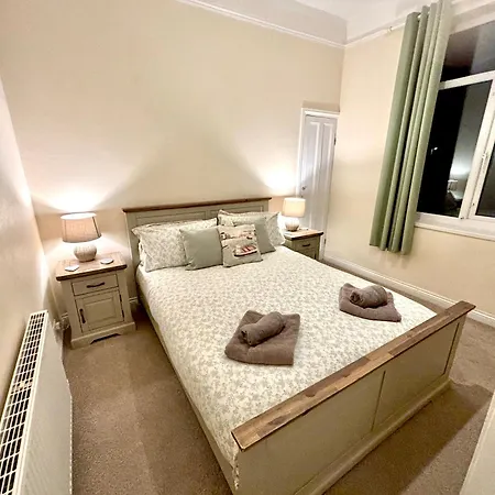 Дом отдыха Tidesreach Filey, Sleeps 13, Close To