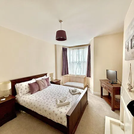 Tidesreach Filey, Sleeps 13, Close To Дом отдыха