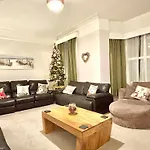 Tidesreach Filey, Sleeps 13, Close To *